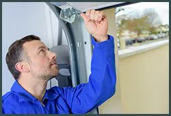 Master Garage Door Service Chicago, IL 773-313-3101 - sid-ser-rep-gr-17m